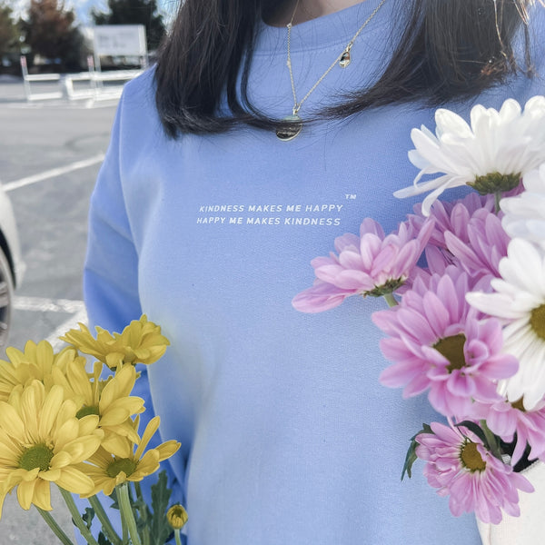 "Kindness Makes Me Happy" Crewneck Sweatshirt In White