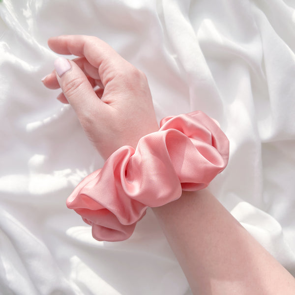 Silky Jumbo Scrunchie in Rose Pink