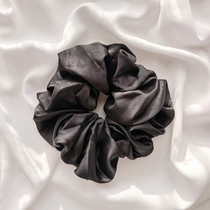Silky Jumbo Scrunchie in Black